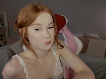 girl
        leahsthetics cam image #6121114