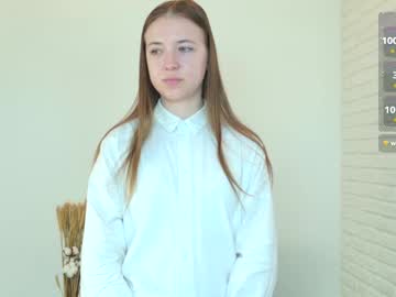 girl
        nico_collard cam image #6415726
