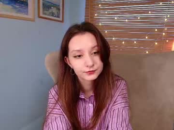 girl
        hollyphilips cam image #6407091