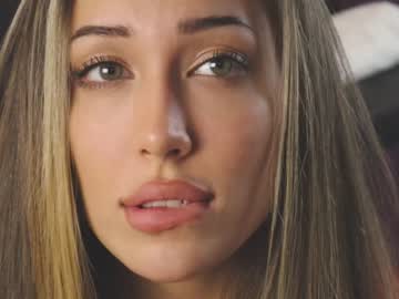 girl
        francescadomi cam image #53644