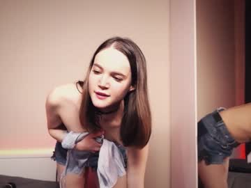 girl
        miss_sweetdream cam image #192545