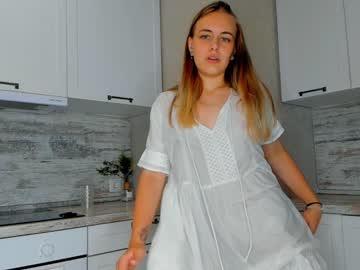 girl
        lindamildreda cam image #2259698