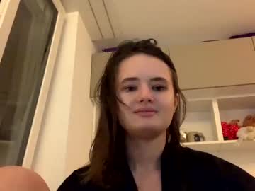 girl
        ninanalubov cam image #117877