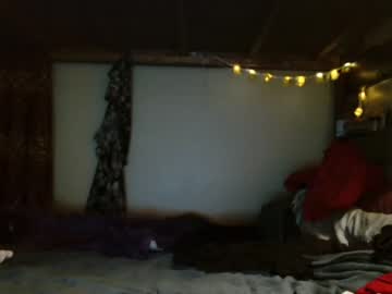 couple
        poundedsnowbunny cam image #3662276