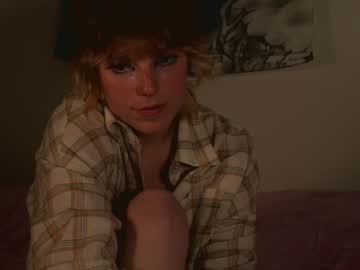 girl
        sisypheanlove cam image #1581943
