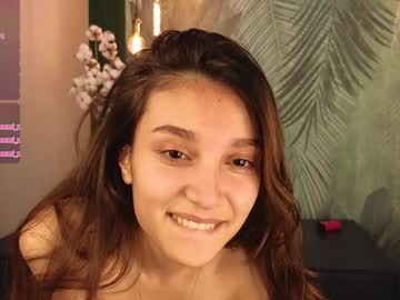 girl
        erlenebarritt cam image #5888927