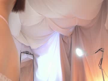 girl
        sunny_maria cam image #3618528