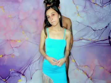 couple
        play_two_girls3 cam image #3719071