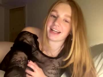 girl
        kaybrookee cam image #5813527