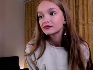 girl
        jodyall cam image #6872760