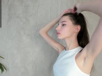 girl
        cutie_ghostie cam image #3544367