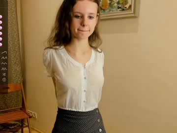 girl
        maryrogersa cam image #2326787
