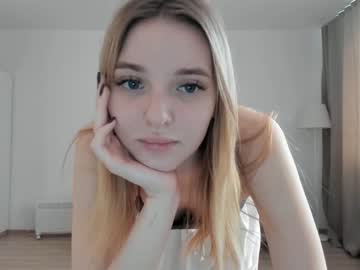 girl
        olli_ver cam image #388506