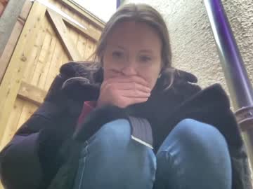 girl
        eatmypie69 cam image #3693476