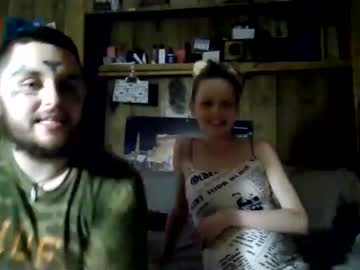 couple
        kittykittymeowmeow33 cam image #1271972