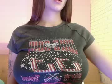 girl
        venus_tay1 cam image #3864686