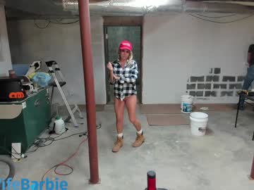 girl
        wildwifebarbie cam image #5952639
