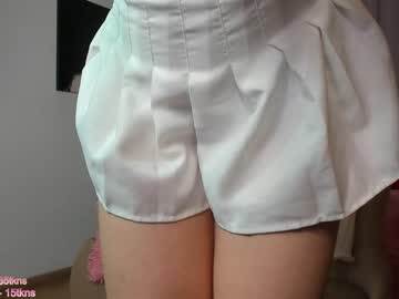 girl
        lexa_coy cam image #1564384