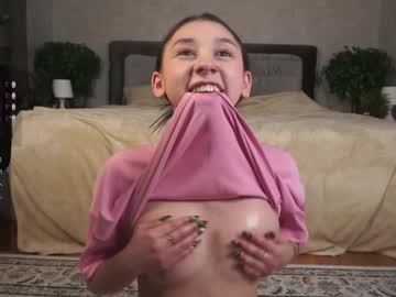 girl
        zarascarlett cam image #5639052