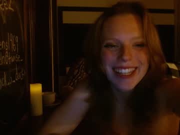 girl
        purexnymph cam image #148620