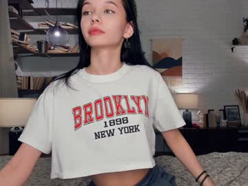 girl
        riskyproject cam image #5743334