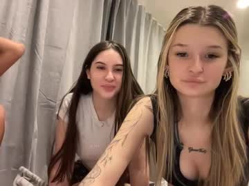 girl
        sophiekaine cam image #5633516