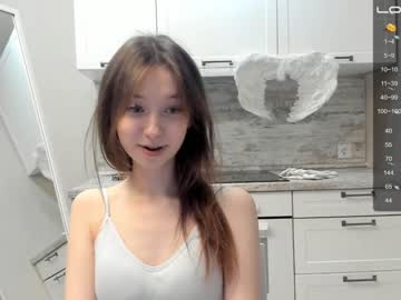 girl
        janicemasons cam image #909208