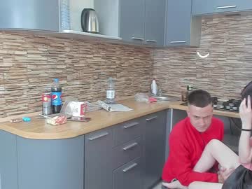 couple
        mistress_angie_ cam image #179434