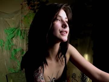 girl
        adelina____ cam image #3552097