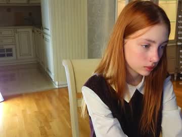 girl
        shirleywhitney cam image #2854990