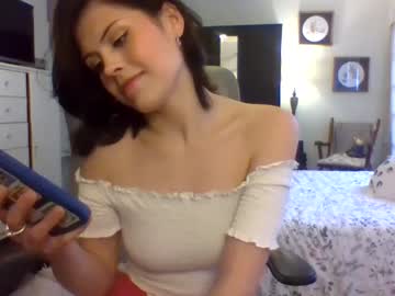 girl
        dreamlilys cam image #4118918