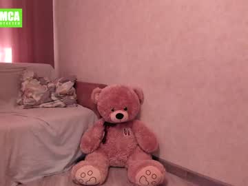 girl
        delicious_couple_ cam image #2421439