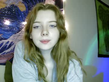 girl
        lillygoodgirl cam image #1822834