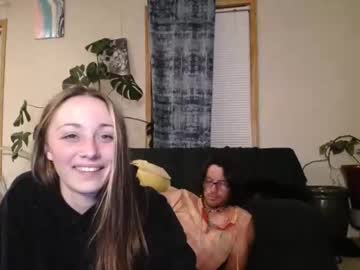 couple
        tiaterra cam image #4732071