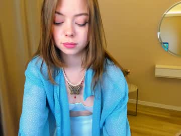 couple
        hype_meal cam image #1725108