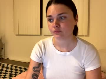 girl
        cassidyyqueen cam image #1745593