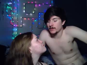 couple
        pawggoddess778 cam image #3262152