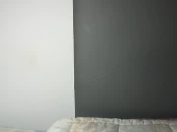 girl
        latinella cam image #833260