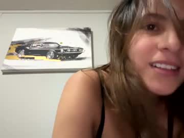 couple
        dafnecloutier cam image #1331471