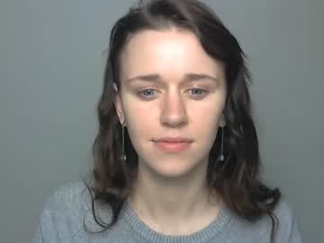 girl
        kettymisss cam image #927519