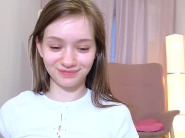 girl
        bless_sheila cam image #1504941