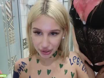 girl
        hailey_would cam image #2081295