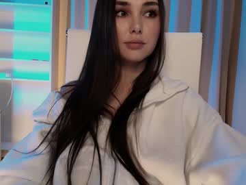 girl
        hollyextra cam image #6920787