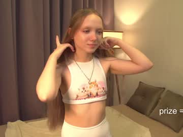 girl
        lyly_bambi cam image #5626715