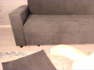 girl
        ake_mi cam image #4064590