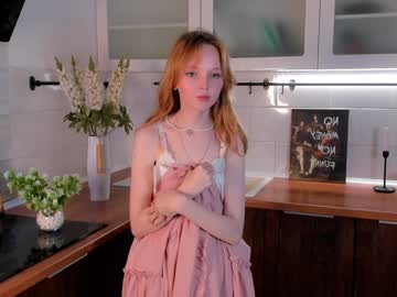girl
        maudbayles cam image #5357184