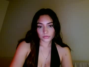 girl
        breezy6908 cam image #731992