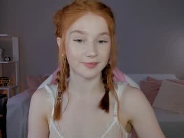 girl
        leahsthetics cam image #6600224
