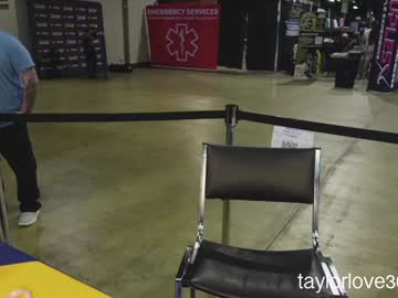 girl
        taylor_love_303 cam image #6547322