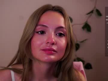 girl
        esmeblond cam image #4724223
